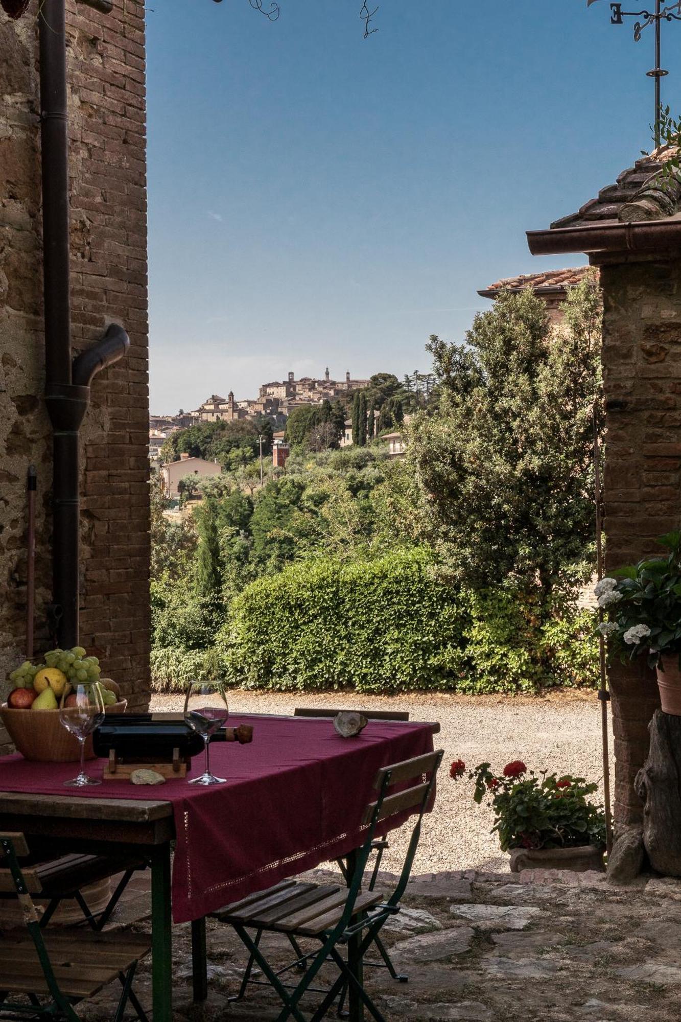 B&B Al Vecchio Forno Montepulciano Stazione Buitenkant foto